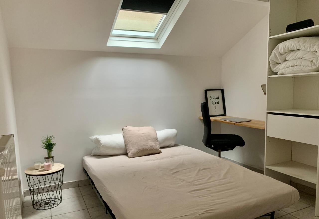 Agreable Maison Avec Parking Gratuit Sur Place. Saint-Denis  Kültér fotó